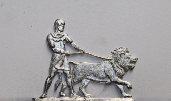 ägyptischer Wächter der Palastwache mit Löwe