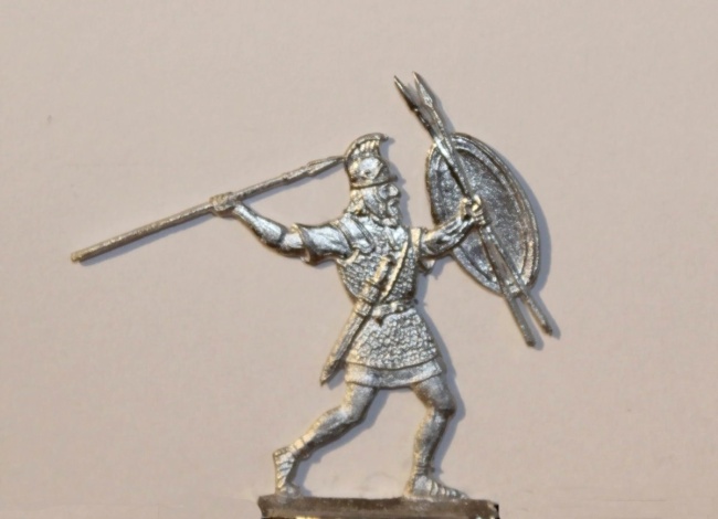 Karthager mit Schild und Wurfspeeren