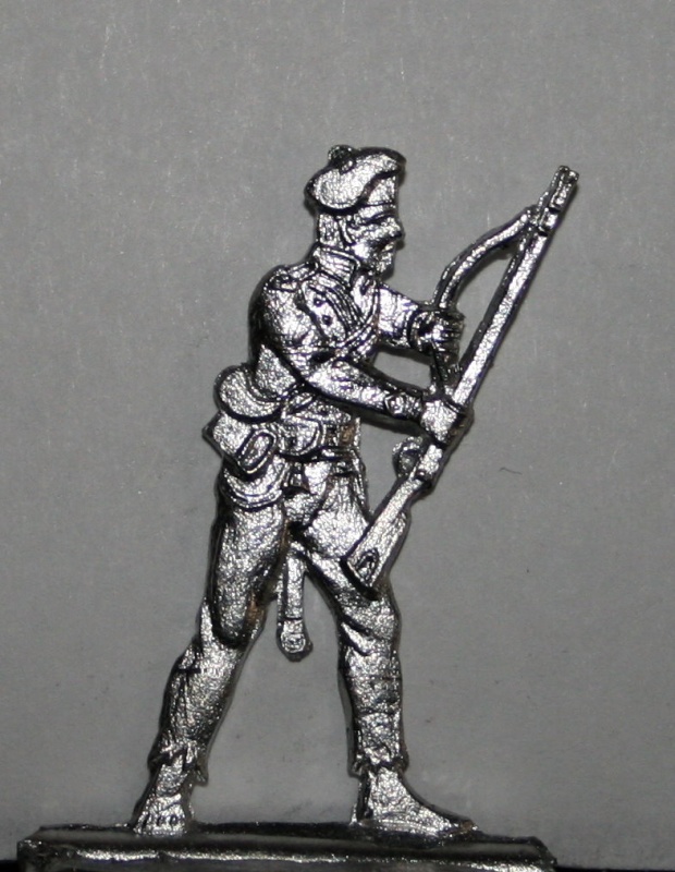 Soldat mit Gewehr abwehrend