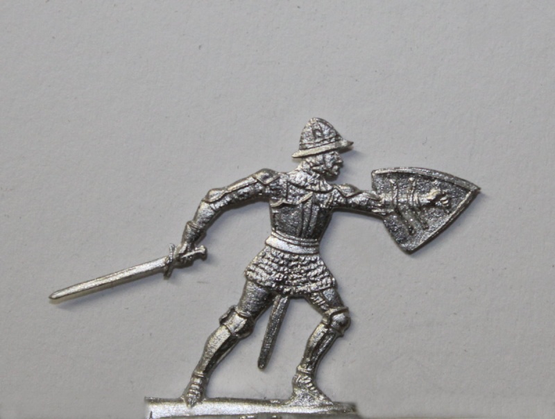 burgundischer Ritter zu Fuß, mit Schwert kämpfend